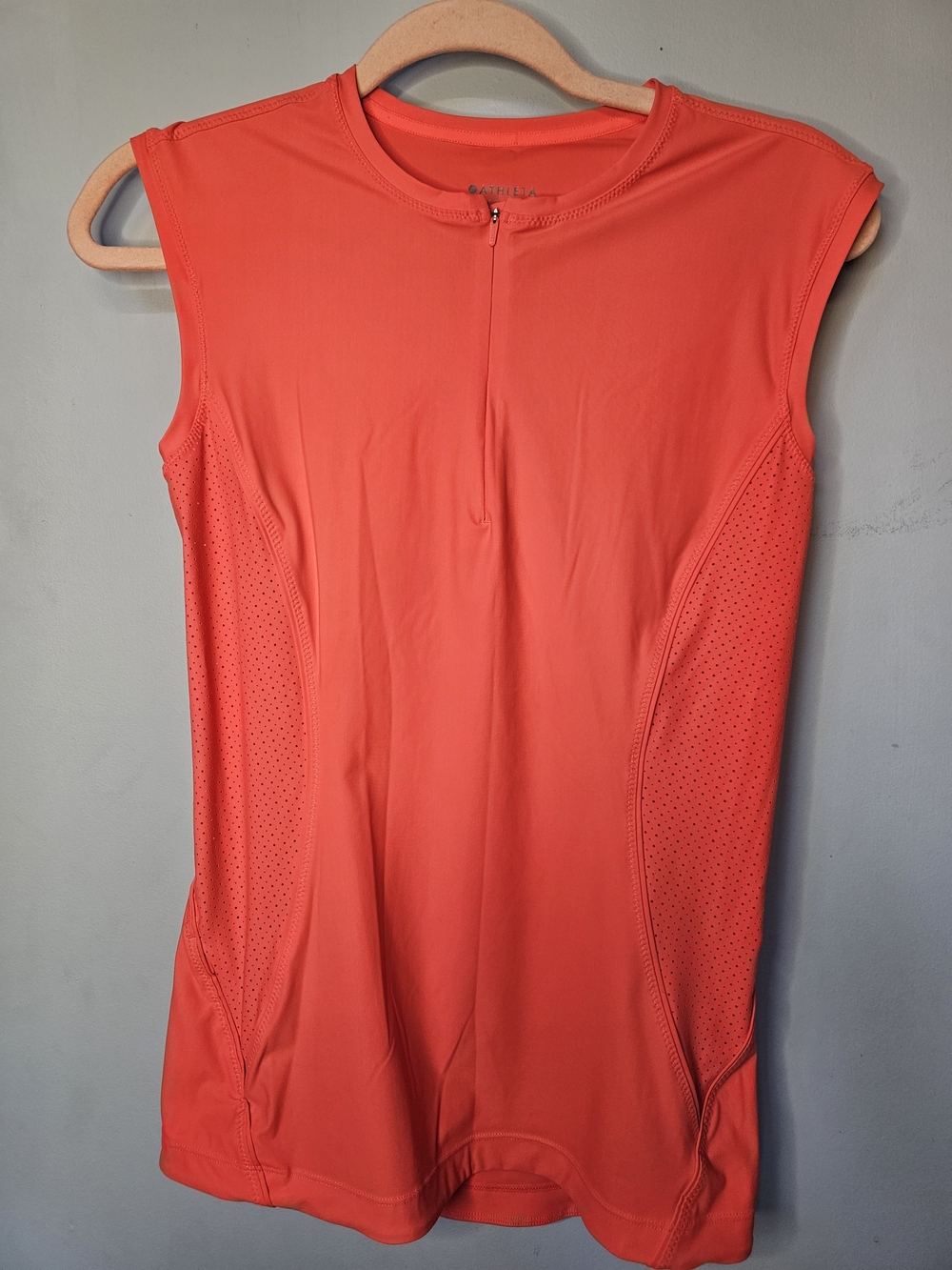 Athleta Coral Sleeveless Quarter Zip Athletic Performance Top Women's XS